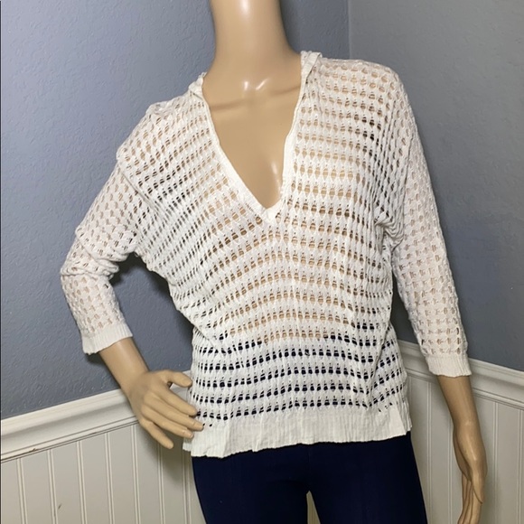 Jennifer Lopez Other - Jennifer Lopez Knit Top/ Coverup with hood size M